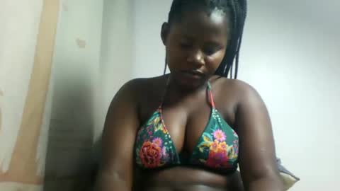 Snapshot of lovie_paula chatting on September 22, 2025, 3:30 am lovie_paula online show from September 22, 2025, 3:30 am