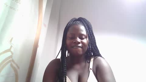 Snapshot of lovie_paula chatting on October 16, 2025, 10:22 pm lovie_paula online show from October 16, 2025, 10:22 pm