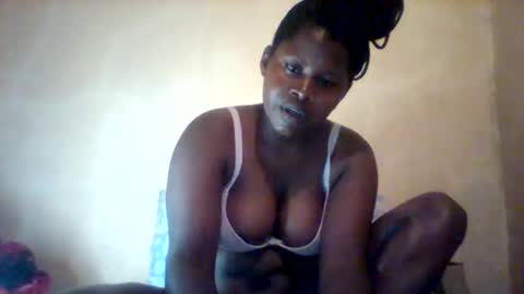 loviett online show from May 2, 2026, 1:38 pm