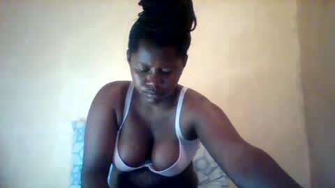 loviett online show from May 3, 2026, 3:01 am