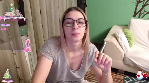 Antonia online show from December 16, 2024, 7:04 am