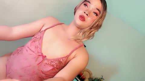 Lovingmonaru969 online show from April 17, 2026, 10:51 am