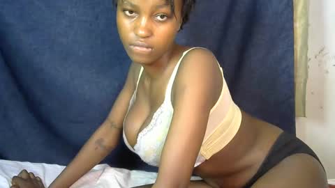 lovly_lastborn online show from September 24, 2025, 9:40 pm