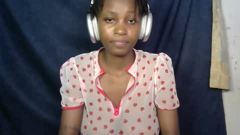 lovly_lastborn online show from October 3, 2025, 10:23 am