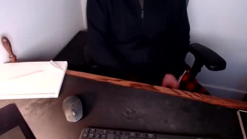 lreed090 online show from February 11, 2025, 11:44 pm