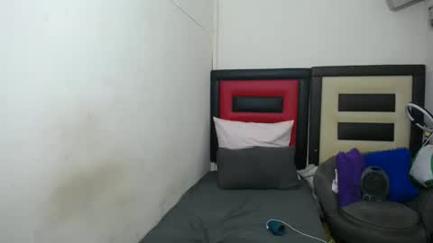 lsnnickykhanyile online show from February 7, 2026, 2:21 pm