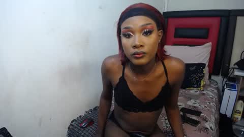 Snapshot of lsnnickykhanyile chatting on June 12, 2026, 4:06 pm lsnnickykhanyile online show from June 12, 2026, 4:06 pm