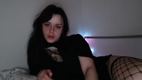 luana online show from September 13, 2025, 9:47 pm