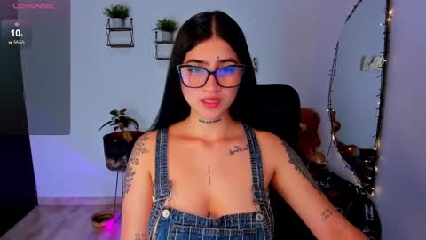 Luana online show from December 12, 2024, 2:11 pm