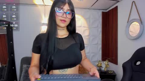 Luana online show from February 7, 2025, 2:15 pm