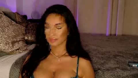 Luana Dess online show from May 23, 2026, 6:34 pm
