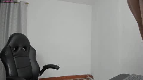 lUAN online show from January 31, 2025, 11:13 am