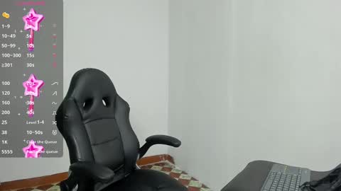 lUAN online show from February 28, 2025, 11:03 am