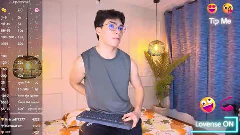 lUAN online show from March 21, 2026, 11:37 am