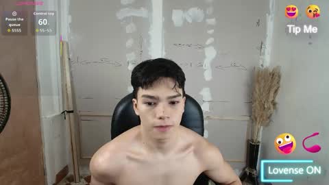 Snapshot of luandy_ chatting on June 5, 2026, 11:49 am lUAN online show from June 5, 2026, 11:49 am