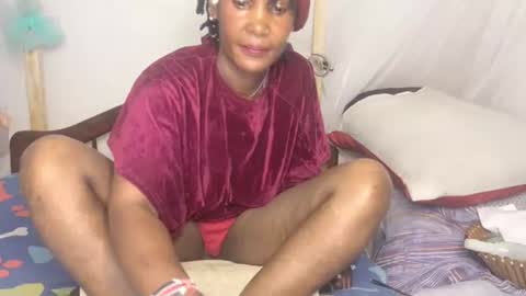 Snapshot of luannecrazy chatting on July 13, 2026, 7:27 pm luannecrazy online show from July 13, 2026, 7:27 pm