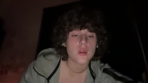 luca20y_ online show from April 27, 2026, 3:04 am