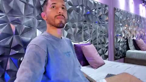 Lucas online show from March 20, 2026, 2:16 am