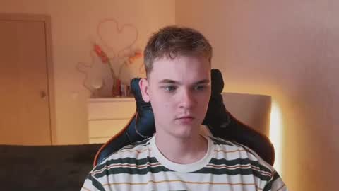 Lucas Gill online show from September 12, 2025, 2:11 am