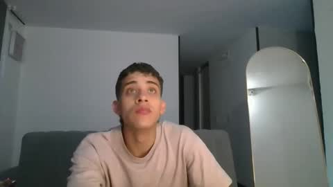 Snapshot of lucas_hernandez1 chatting on April 21, 2026, 11:07 pm Lucas online show from April 21, 2026, 11:07 pm