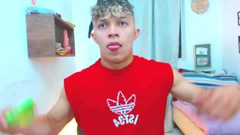 Lucas Luxx online show from September 20, 2025, 1:12 pm