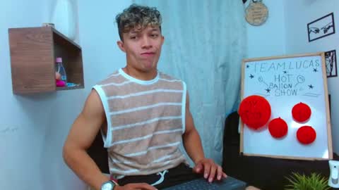 Lucas Luxx online show from December 4, 2025, 11:52 am