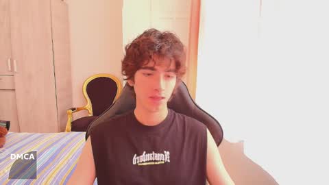 lucas_xo online show from October 2, 2025, 4:25 pm