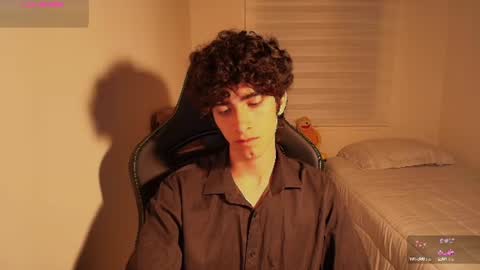 Snapshot of lucas_xo chatting on June 13, 2026, 3:26 am lucas_xo online show from June 13, 2026, 3:26 am