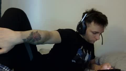 lucasbacon13 online show from December 3, 2024, 9:23 pm