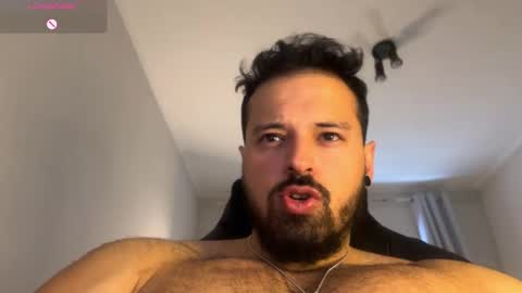 lucasfit24 online show from November 30, 2025, 3:05 pm