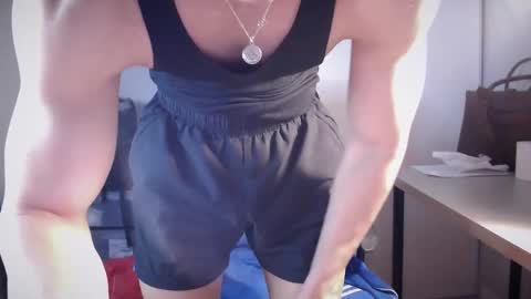 LucasKodak online show from April 8, 2026, 6:13 am