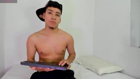 LUCAS TORREZ online show from February 26, 2026, 2:10 am