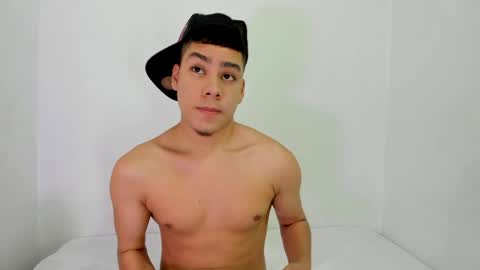 LUCAS TORREZ online show from March 27, 2026, 11:26 pm