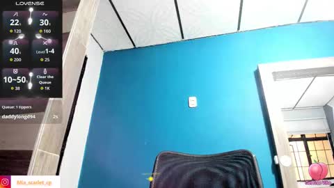 MIA HOT online show from October 12, 2025, 12:26 pm