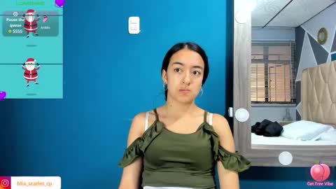 MIA HOT online show from December 2, 2025, 12:10 pm