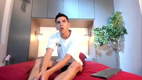 Snapshot of lucca_moreti chatting on May 18, 2026, 3:57 am Lucca Moreti online show from May 18, 2026, 3:57 am