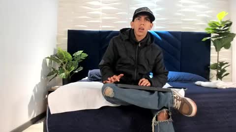 Snapshot of lucca_moreti chatting on June 8, 2026, 3:40 am Lucca Moreti online show from June 8, 2026, 3:40 am