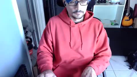 Luchi Luchano online show from December 3, 2025, 8:07 pm