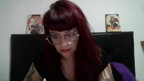 Snapshot of lucia_d_carton chatting on June 10, 2026, 4:01 am Lulu DCarton online show from June 10, 2026, 4:01 am
