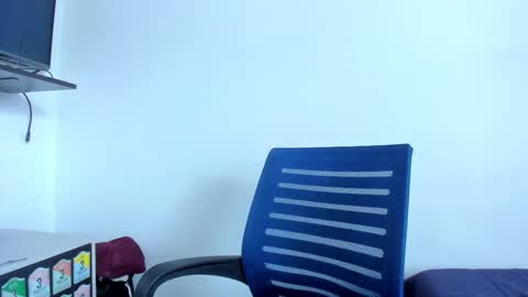 Lucia online show from October 18, 2025, 9:37 pm