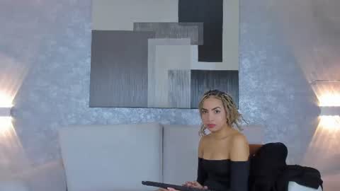 Snapshot of lucia_janne chatting on June 30, 2026, 10:22 pm Lucla online show from June 30, 2026, 10:22 pm