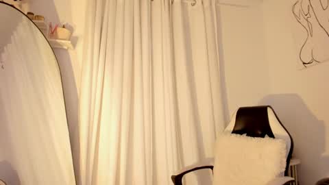 Lucia online show from January 7, 2025, 6:14 pm