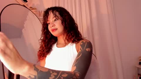 Lucia online show from January 9, 2025, 2:01 am