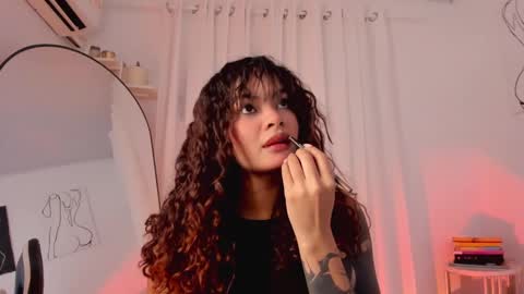 Lucia online show from January 31, 2025, 7:18 pm