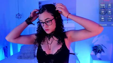 lucia_mendoza_ online show from September 27, 2025, 5:23 am