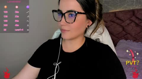 lucia star  online show from December 2, 2024, 7:16 pm