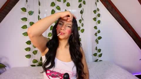 lucia_sweeet online show from November 27, 2025, 2:41 pm