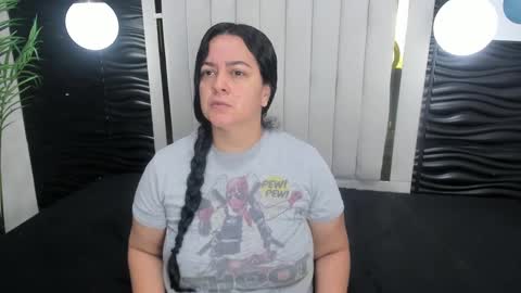 Lucia Vonne online show from February 18, 2025, 11:44 am