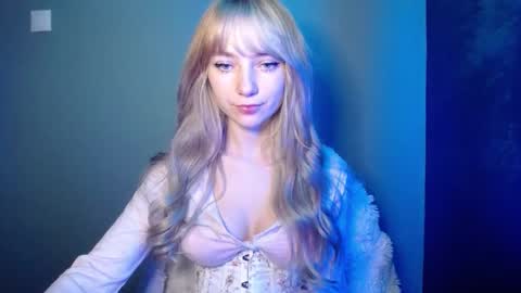 Lucy online show from November 9, 2025, 8:01 am