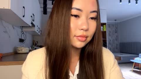 Kira online show from October 26, 2025, 12:33 pm